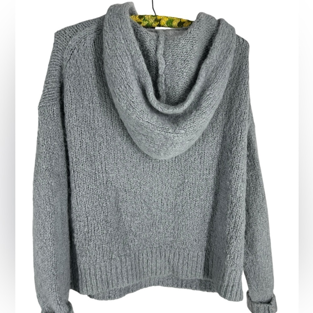 Aritzia Babaton The Group Baby Blue Chunky Hoodie Sweater Size 2 Medium